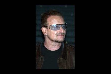 Warum Bono eine Sonnenbrille trägt