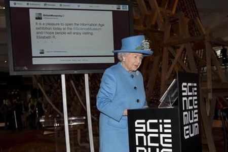 Tweets und Cheats der Queen