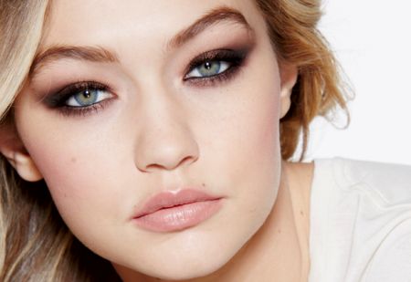 PR/Pressemitteilung: Gigi Hadid ist neues Gesicht von Maybelline New York