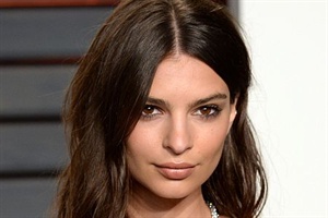 PR/Pressemitteilung: Emily Ratajkowski