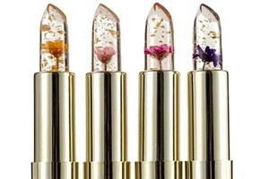 PR/ Pressemitteilung: Magische Momente mit neuen Lippenstift-Trends