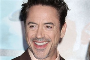 Robert Downey Jr.: Keine Angst vor Frauenkleidern