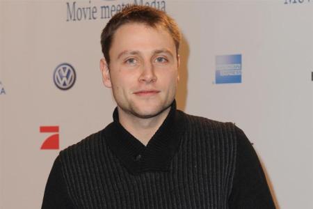 Max Riemelt steht hinter seiner Arbeit