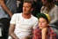 David Beckham und Sohn beim Basketball