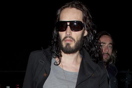 Russell Brand angelt sich Stylistin