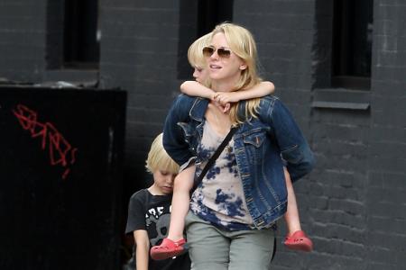 Naomi Watts will eine Tochter