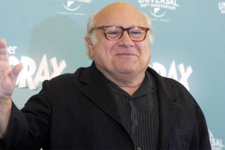 Danny DeVito leugnet Fremdflirten