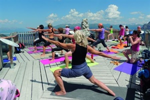 PR/Pressemitteilung: YOGA AN EINZIGARTIGEN KRAFTPLÄTZEN IM STUBAITAL