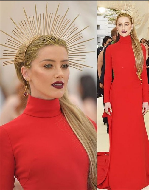 Amber Heard in Carolina Herrera