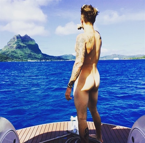 Biebers Po - Hot or Not?